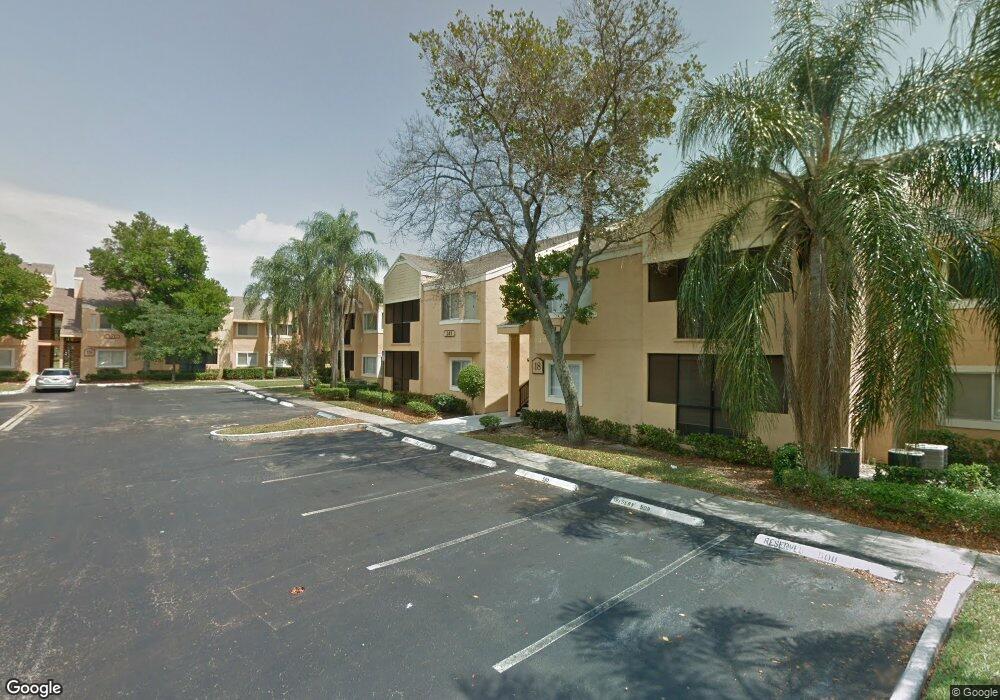 241 SW 84th Ave, Pembroke Pines, FL 33025 - photo 1