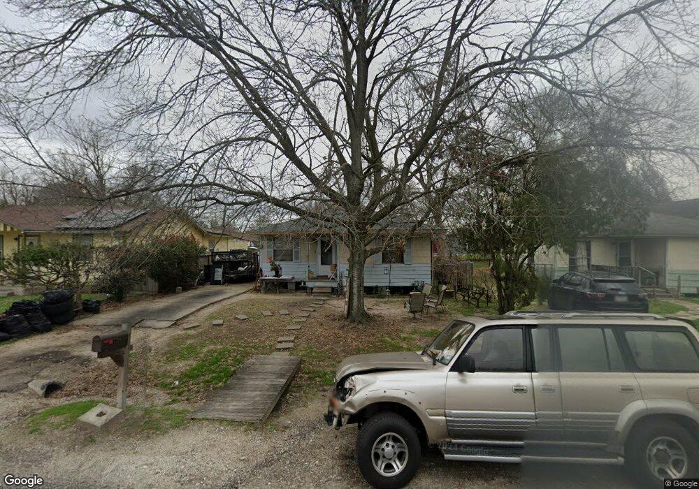 7718 Hanfro Ln, Houston, TX 77088 - photo 1