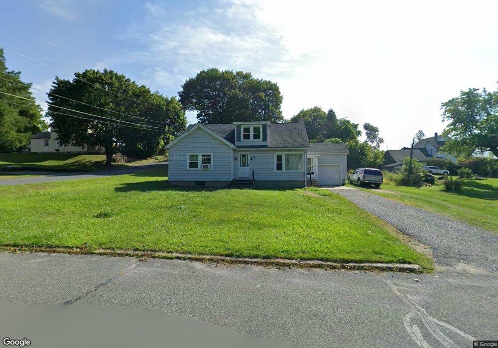 29 Greylock Ave, Adams, MA 01220 - photo 1
