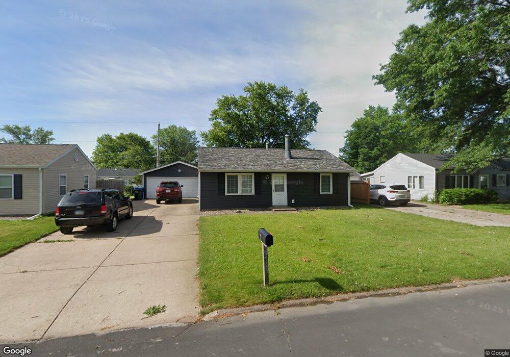 2015 W 69th St, Davenport, IA 52806 - photo 1
