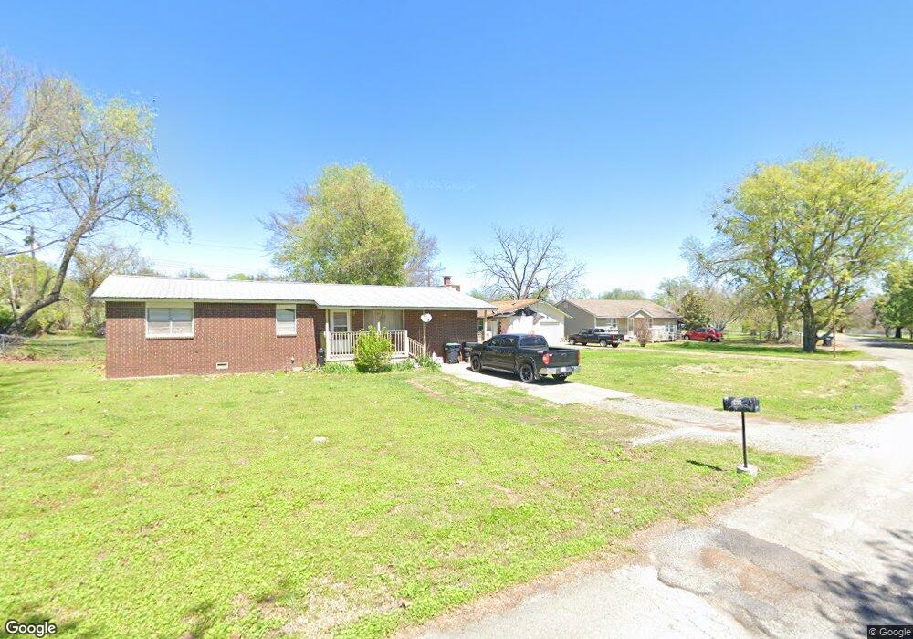 102 Bean St, Tahlequah, OK 74464 - photo 1