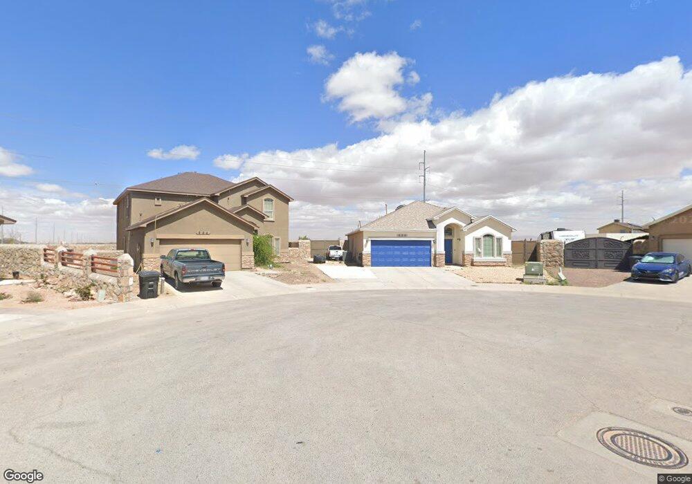 820 Desert Sky Dr, Horizon City, TX 79928 - photo 1