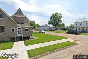 608 Elk St, Sabula, IA 52070