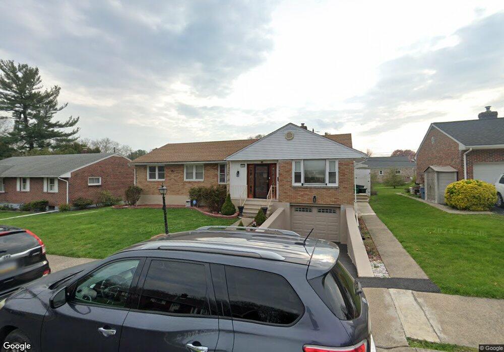 1124 N Saint Lucas St, Allentown, PA 18104 - photo 1