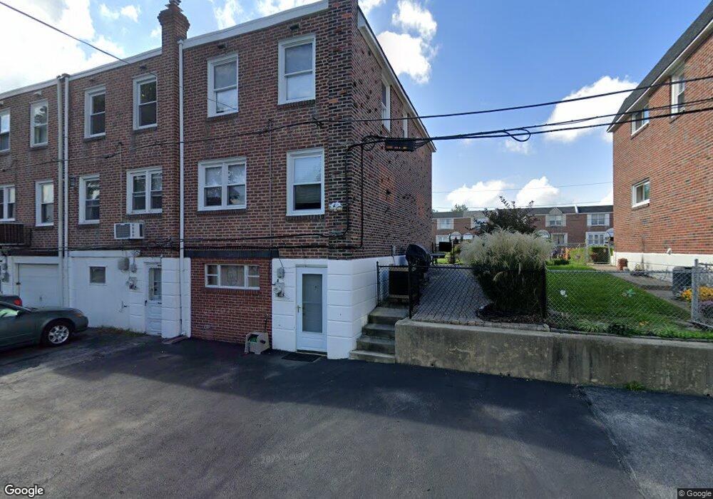 1037 Oakwood Dr, Glenolden, PA 19036 - photo 1