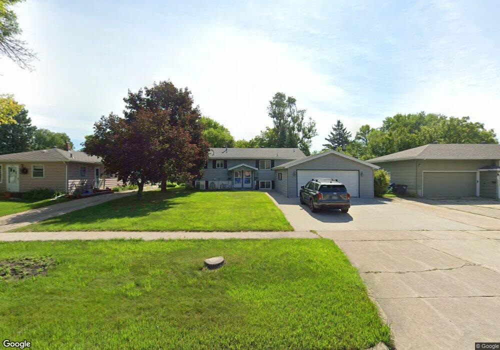 1414 16th St S, Fargo, ND 58103 - photo 1