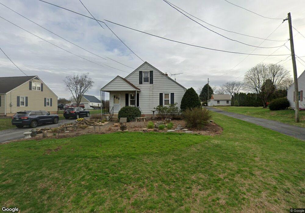 528 Mohns Hill Rd, Reading, PA 19608 - photo 1