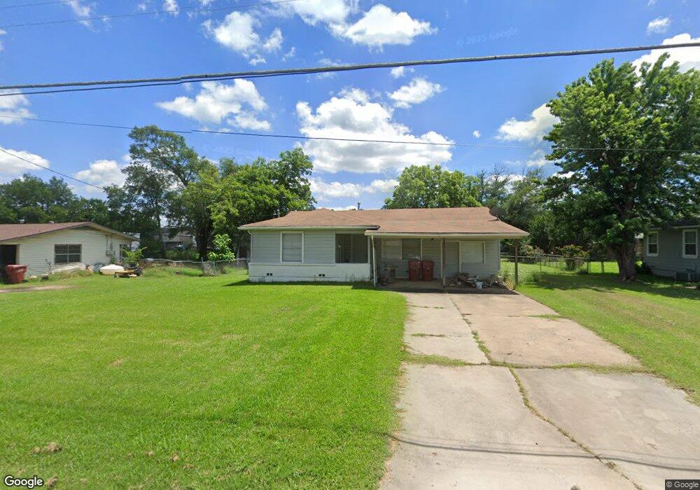 102 E Russell Ave, Bonham, TX 75418 - photo 1