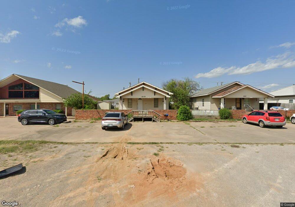 1209 W Willow Ave, Duncan, OK 73533 - photo 1
