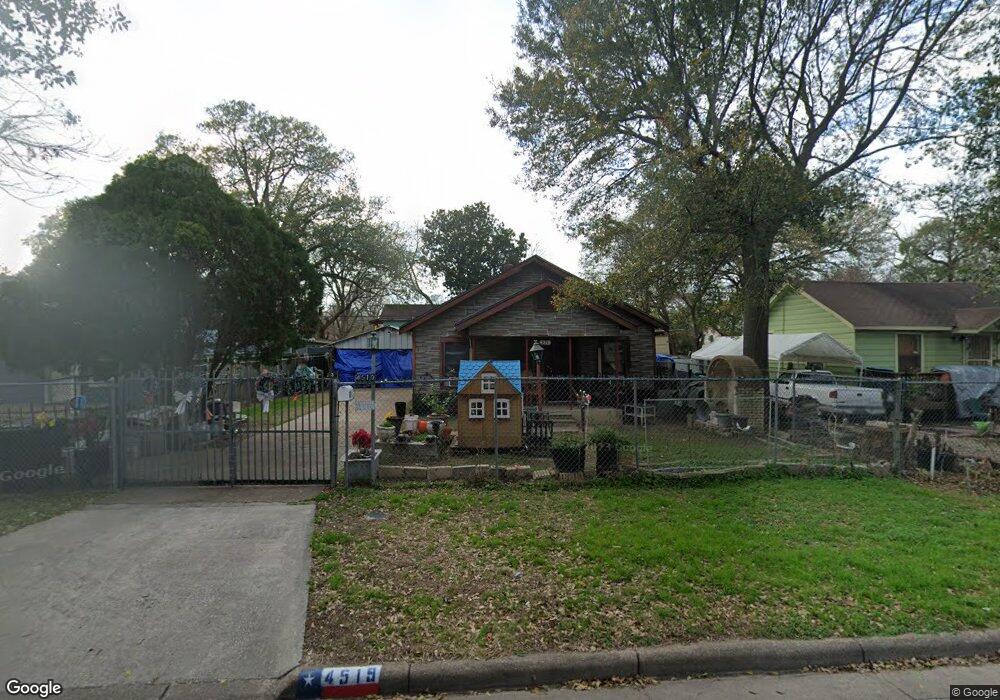 4519 Billingsley St, Houston, TX 77009 - photo 1