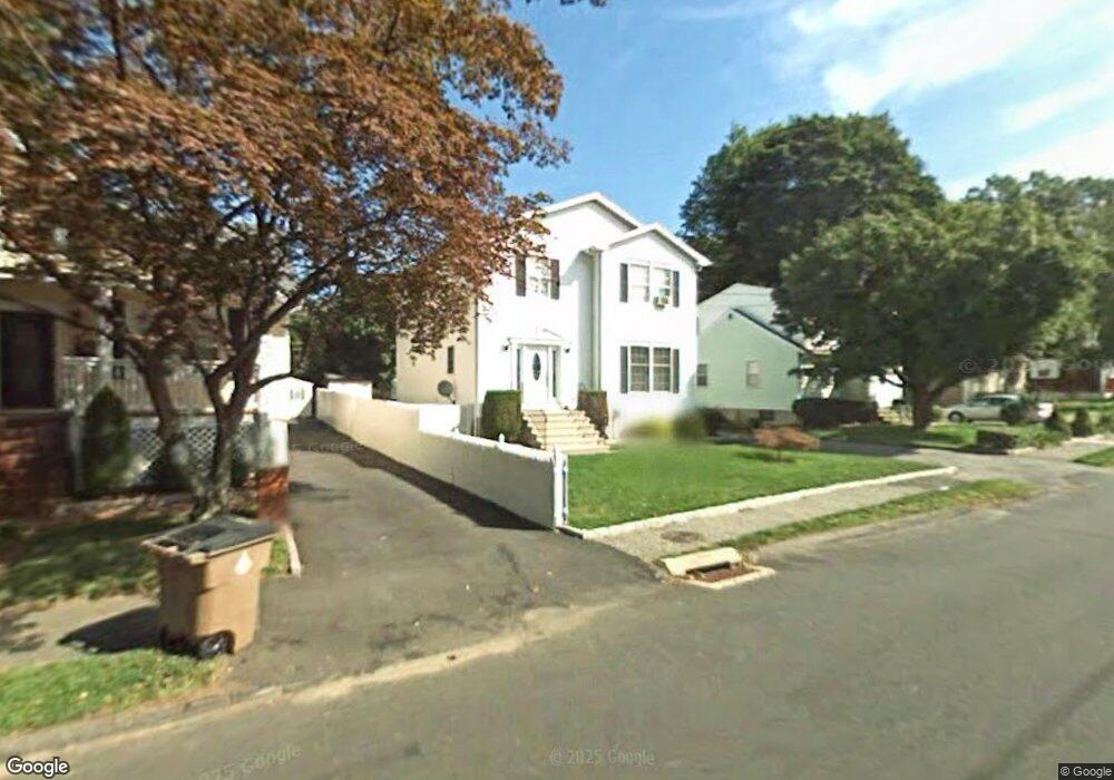 94 Holcomb Ave, Stamford, CT 06906 - photo 1