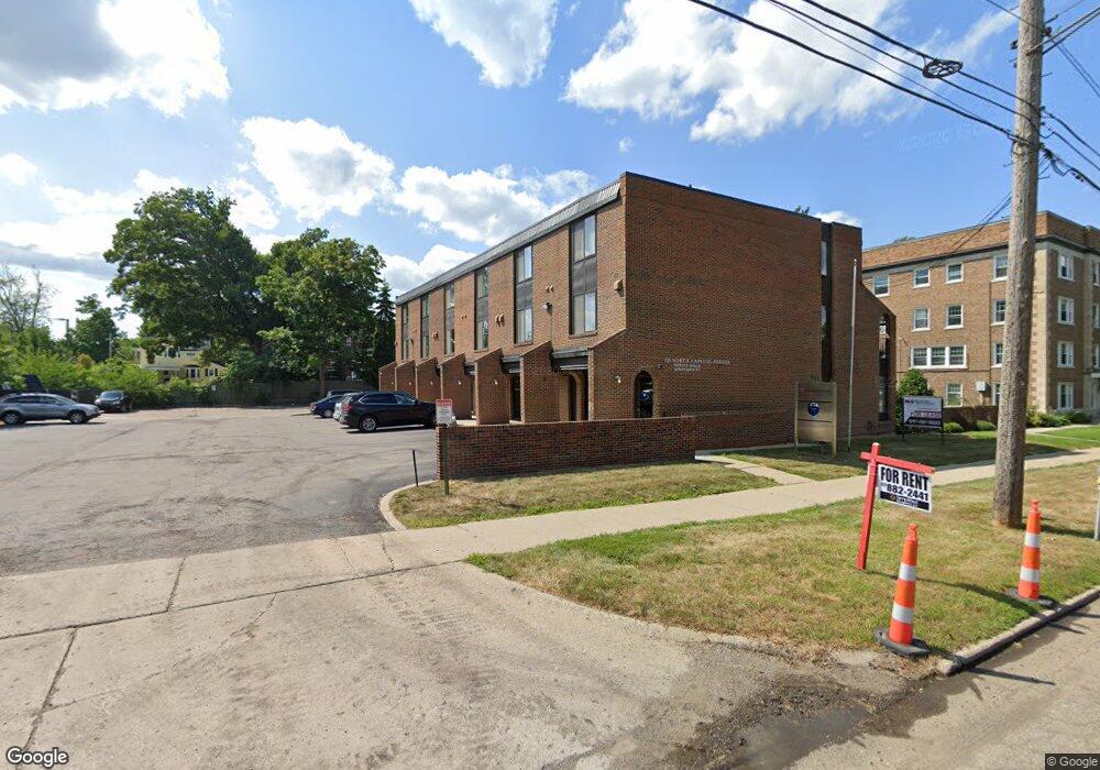 721 N Capitol Ave unit 4, Lansing, MI 48906 - photo 1