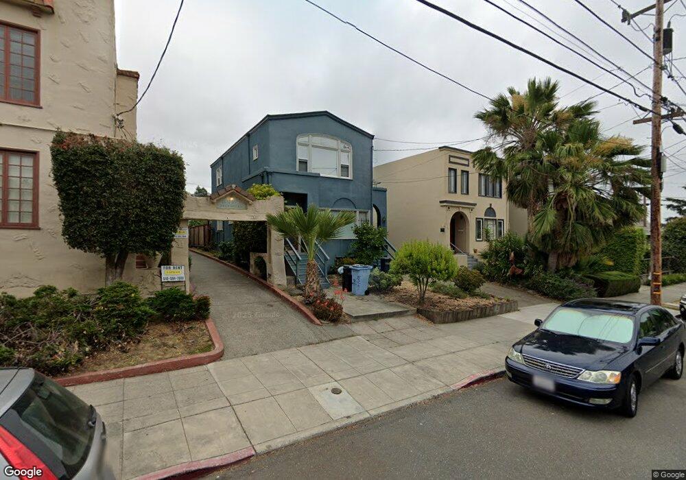 1637 Walnut St, Berkeley, CA 94709 - photo 1
