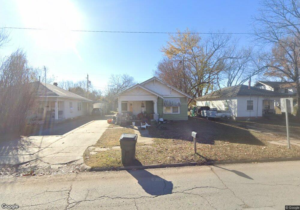 1112 W 6th St, Okmulgee, OK 74447 - photo 1