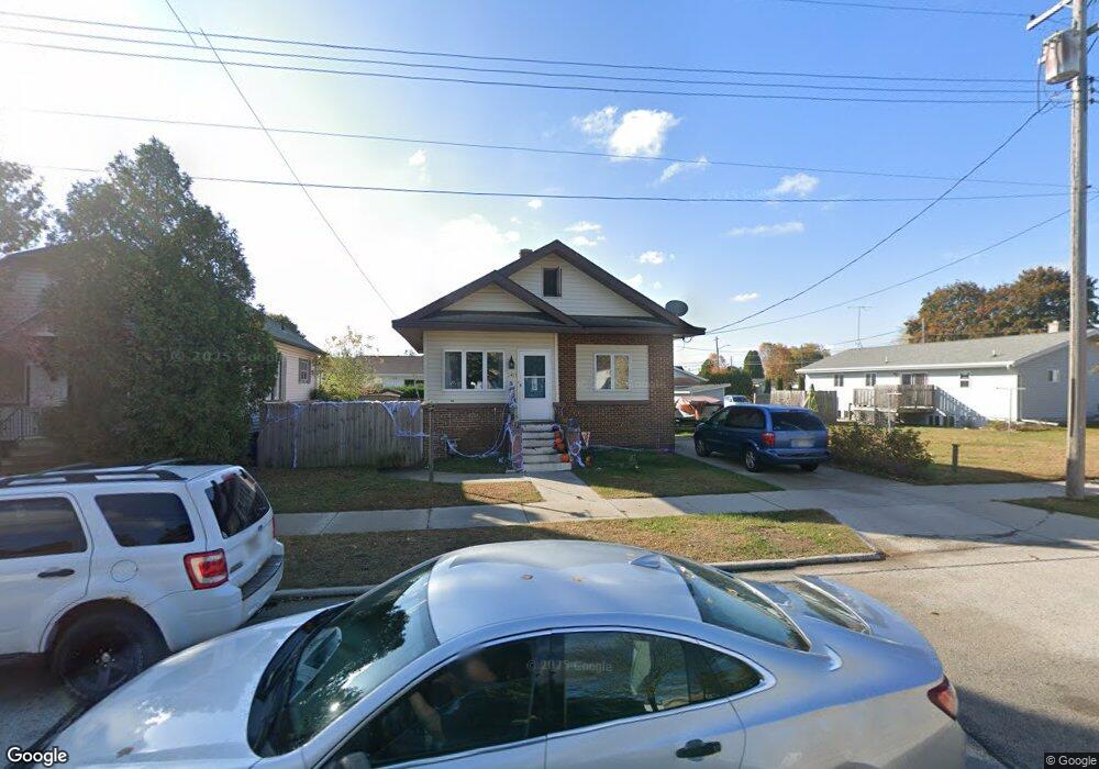 2413 10th St, Two Rivers, WI 54241 - photo 1