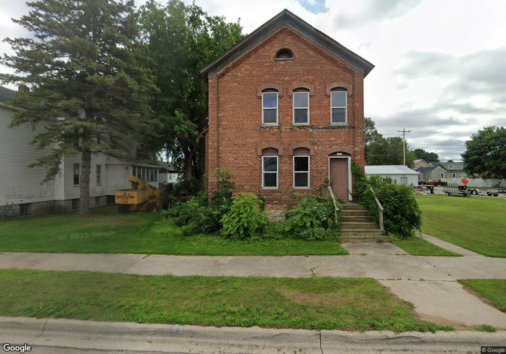 1013 16th Ave, Menominee, MI 49858 - photo 1