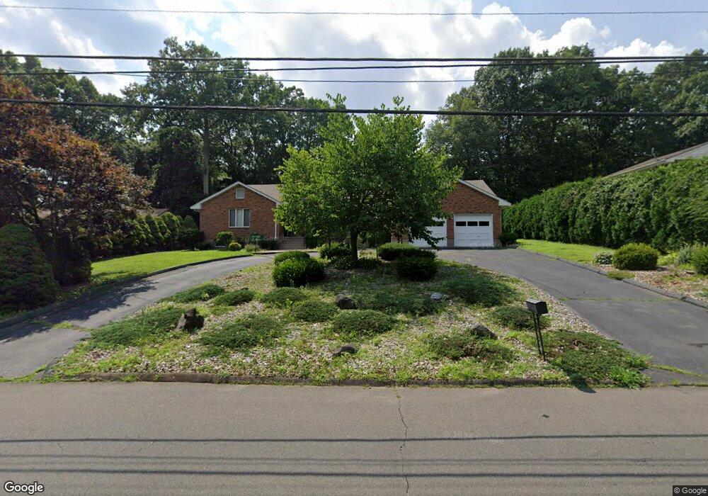 273 Back Ln, Newington, CT 06111 - photo 1