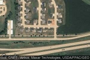 326 Countryside Dr, Epworth, IA 52045