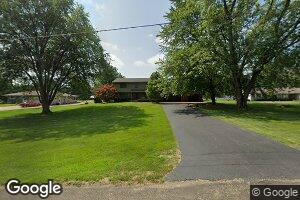 212 E Lake Shore Dr, Edelstein, IL 61526