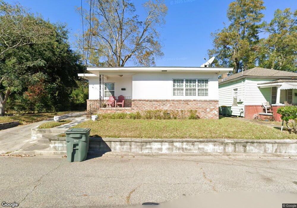 107 Bouhan Ave, Savannah, GA 31404 - photo 1