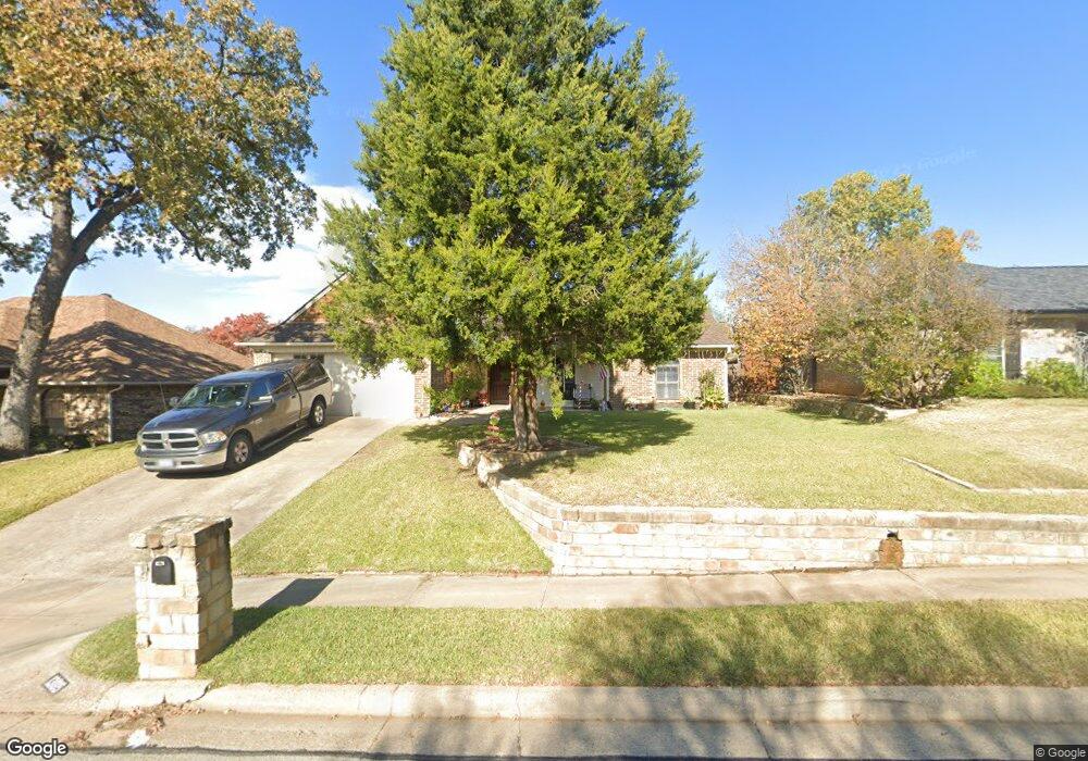 1305 Circle Ln, Bedford, TX 76022 - photo 1