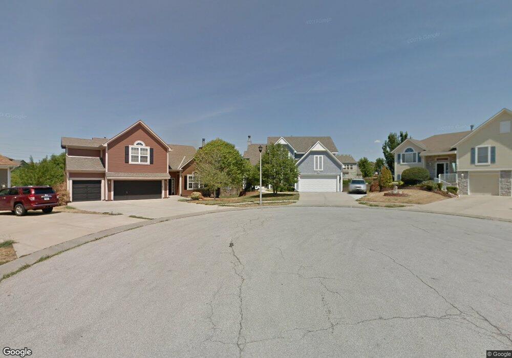 5702 Lakeridge, Shawnee, KS 66218 - photo 1