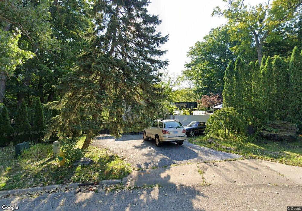 305 Oak Tree Ln, Waukegan, IL 60085 - photo 1