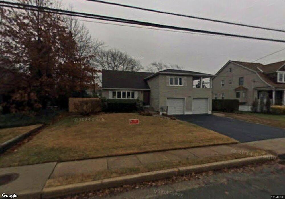 499 S Long Beach Ave, Freeport, NY 11520 - photo 1