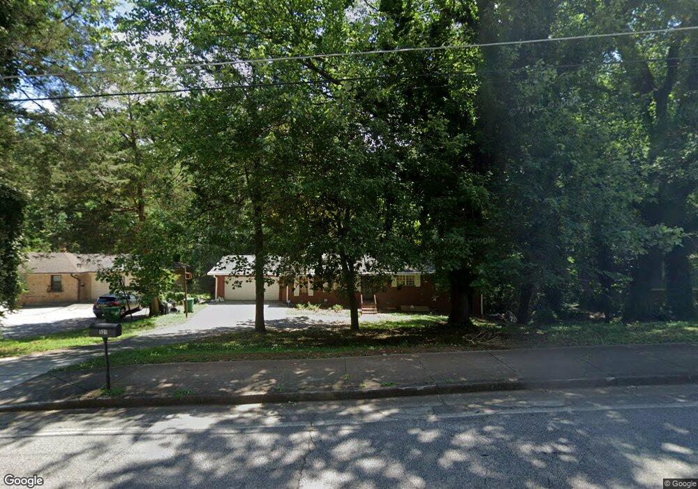 521 Rays Rd, Stone Mountain, GA 30083 - photo 1