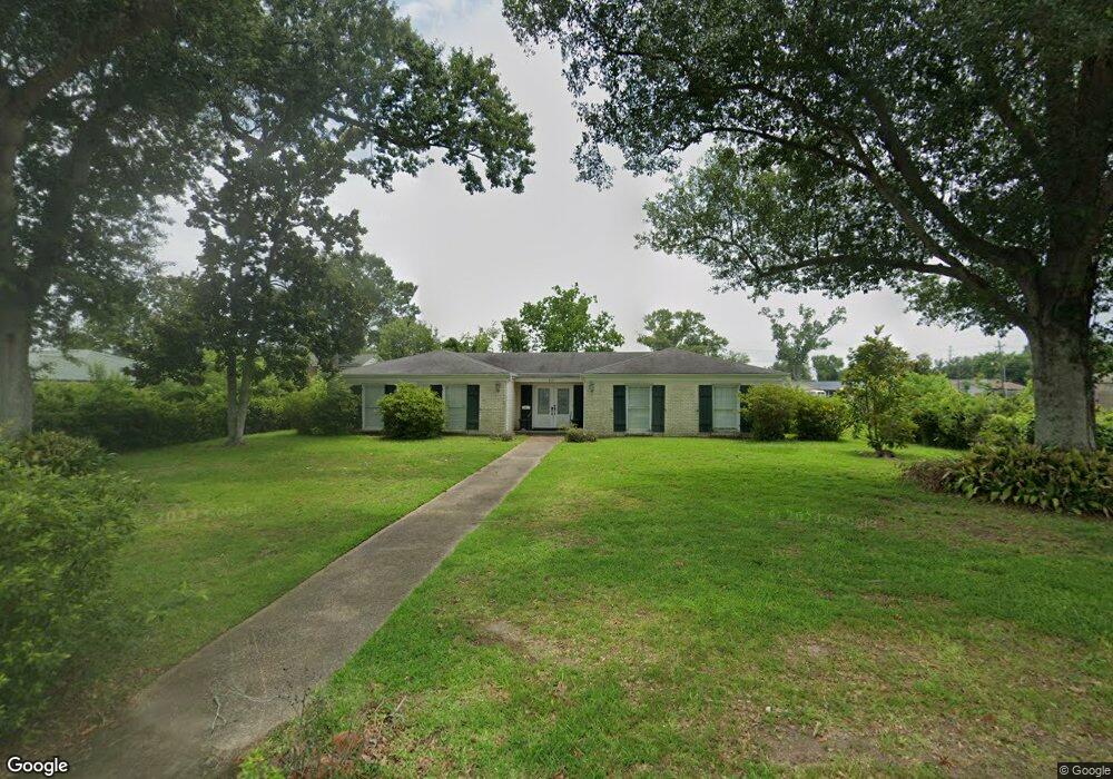 815 Contour St, Lake Charles, LA 70605 - photo 1