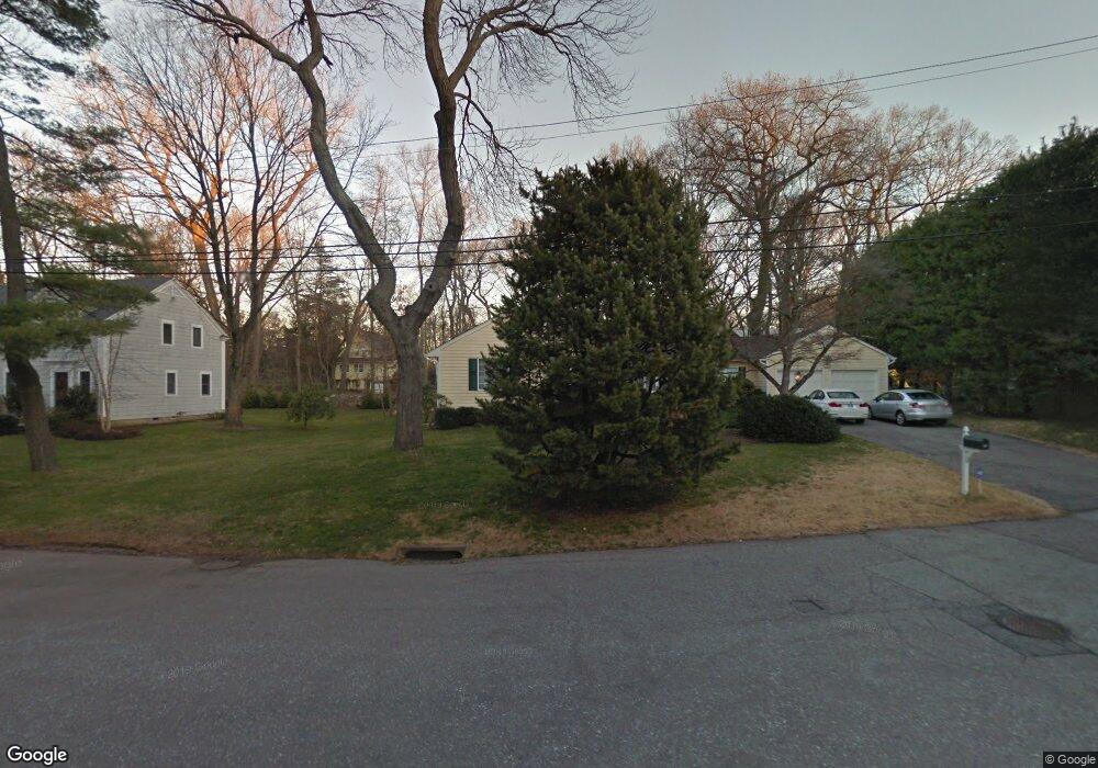 21 Dorchester Ln, Riverside, CT 06878 - photo 1