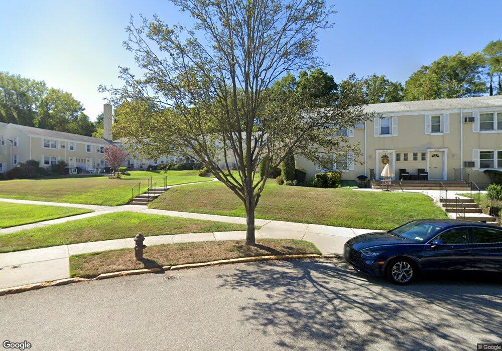 25125 71st Rd unit Lower, Bellerose, NY 11426 - photo 1