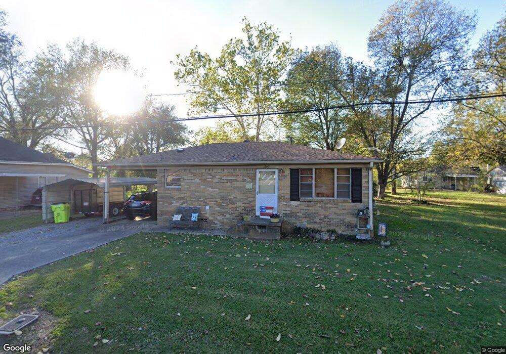 1606 S Maple St, Stuttgart, AR 72160 - photo 1