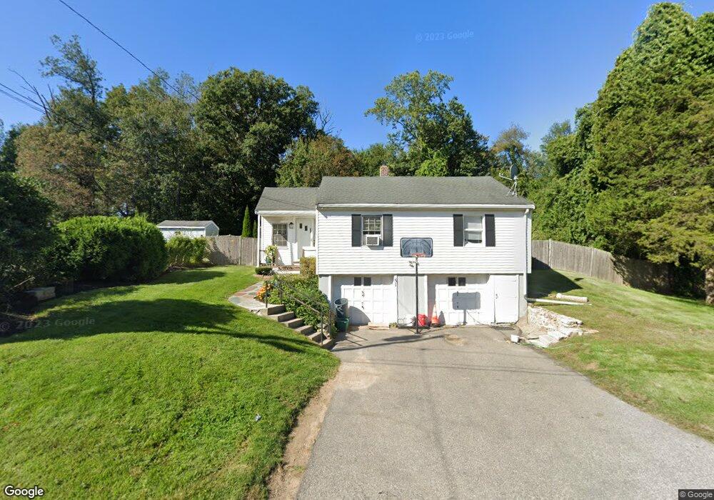 51 Maple Dell Ln, Holliston, MA 01746 - photo 1