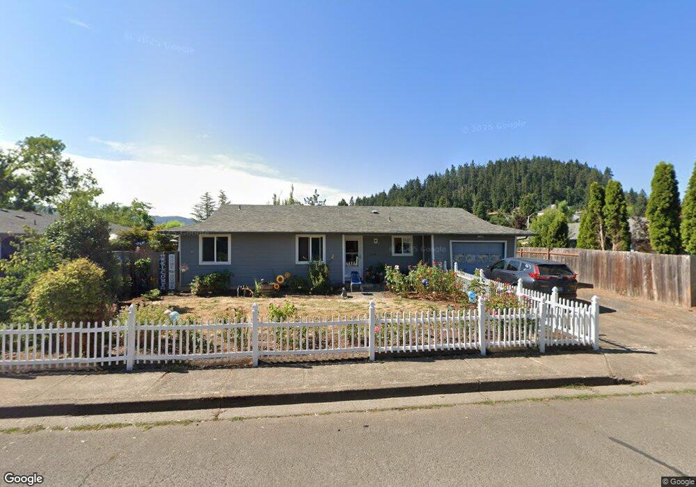 209 W F St, Creswell, OR 97426 - photo 1