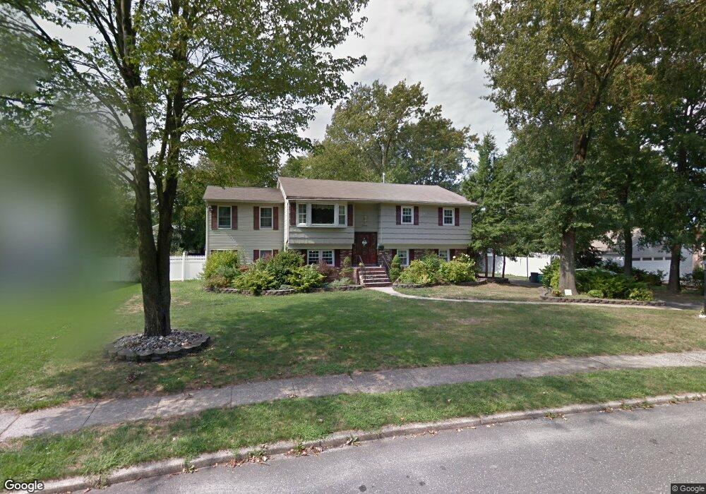 7 Tanglewood Rd, Middletown, NJ 07748 - photo 1