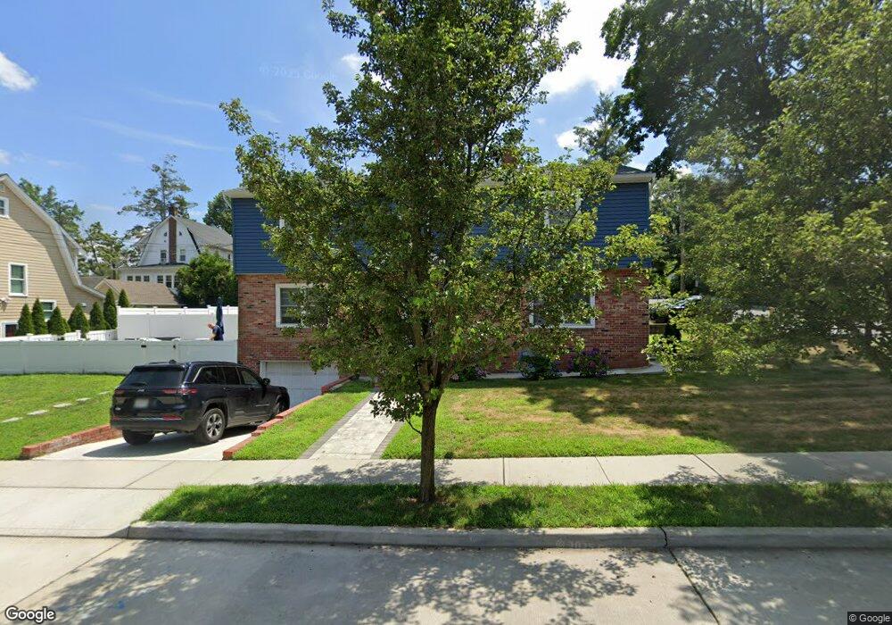 126 Bayview Ave, Port Washington, NY 11050 - photo 1