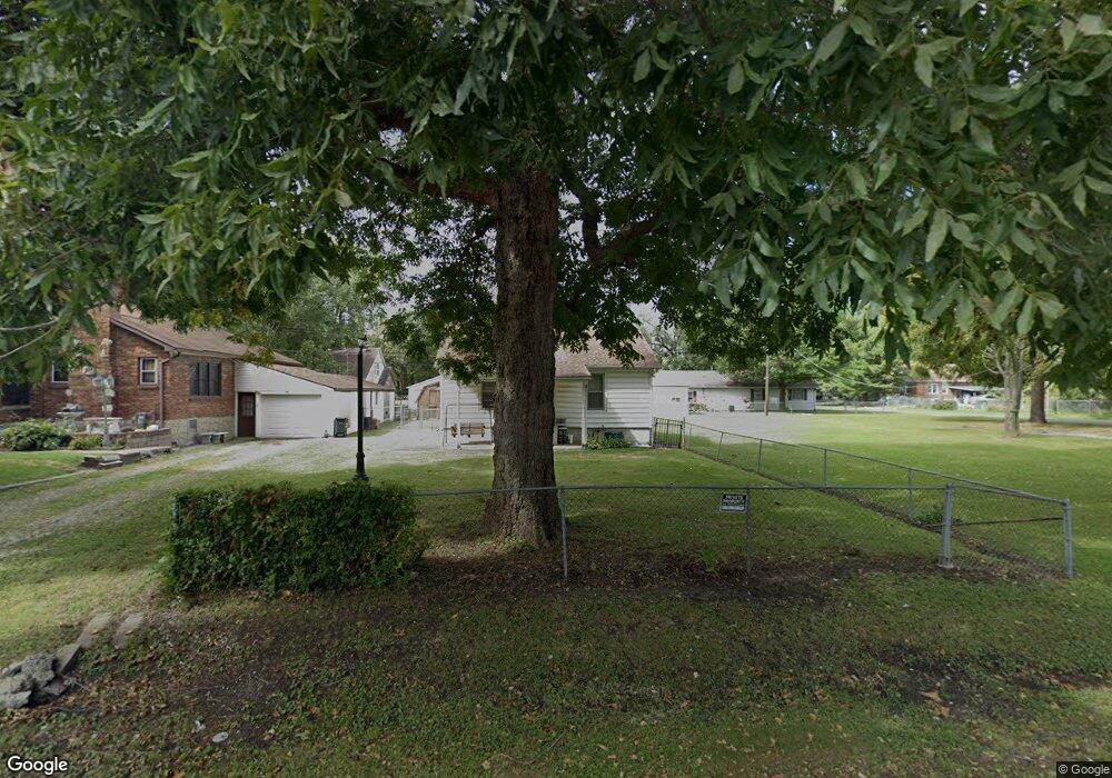 3215 Princeton Ave, Collinsville, IL 62234 - photo 1