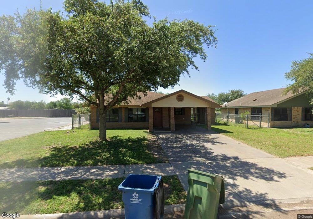 827 N 8th St, Alamo, TX 78516 - photo 1