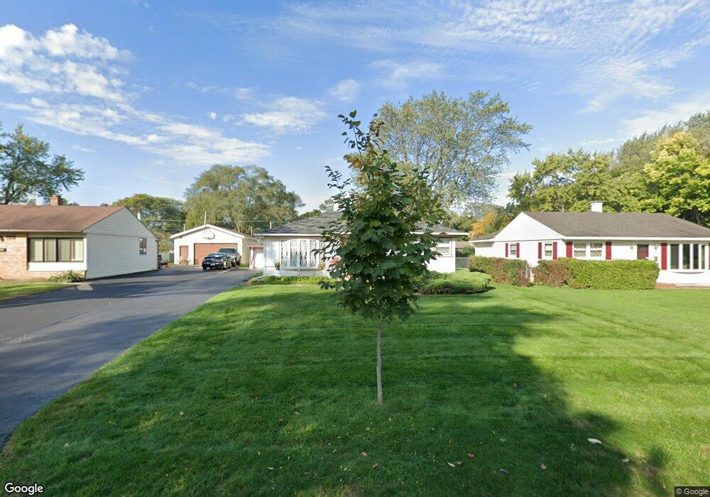 2305 Robin Ln, Rolling Meadows, IL 60008 - photo 1