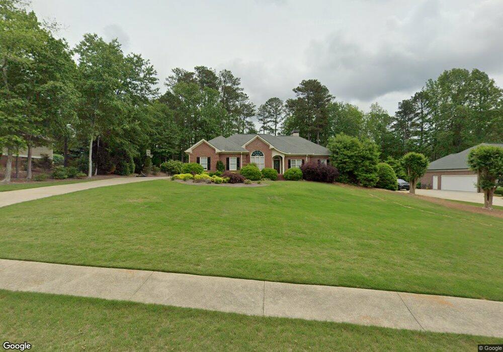 152 Wynridge Dr, Carrollton, GA 30116 - photo 1