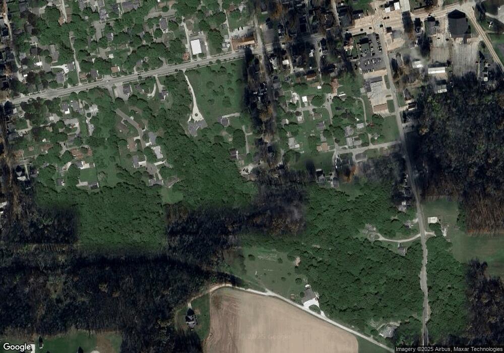 826 Spring St, Covington, IN 47932 - photo 1