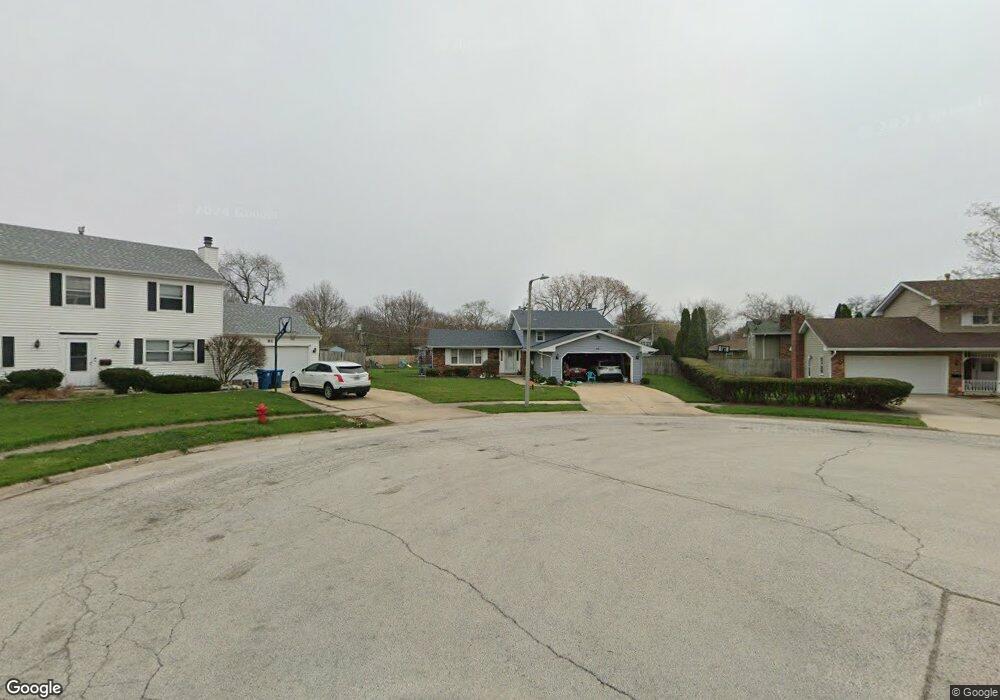 81 N Rosedale Ave, Aurora, IL 60506 - photo 1