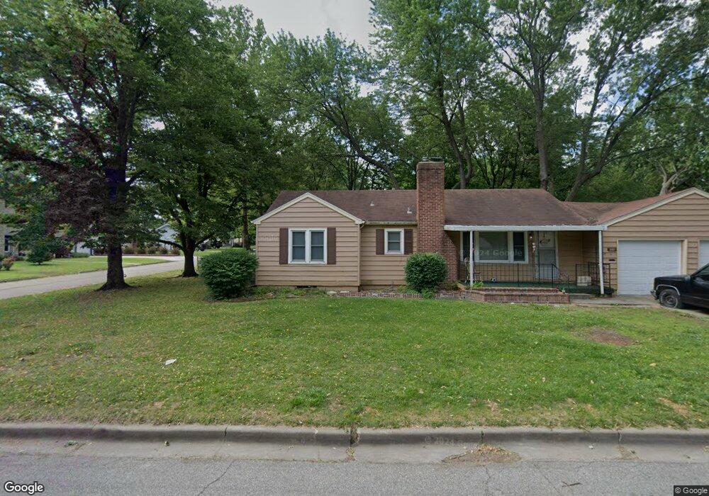 3001 SW 15th St, Topeka, KS 66604 - photo 1