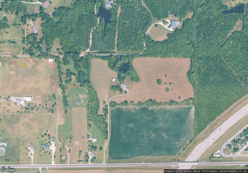 4646 SW 61st St, Topeka, KS 66619 - photo 1