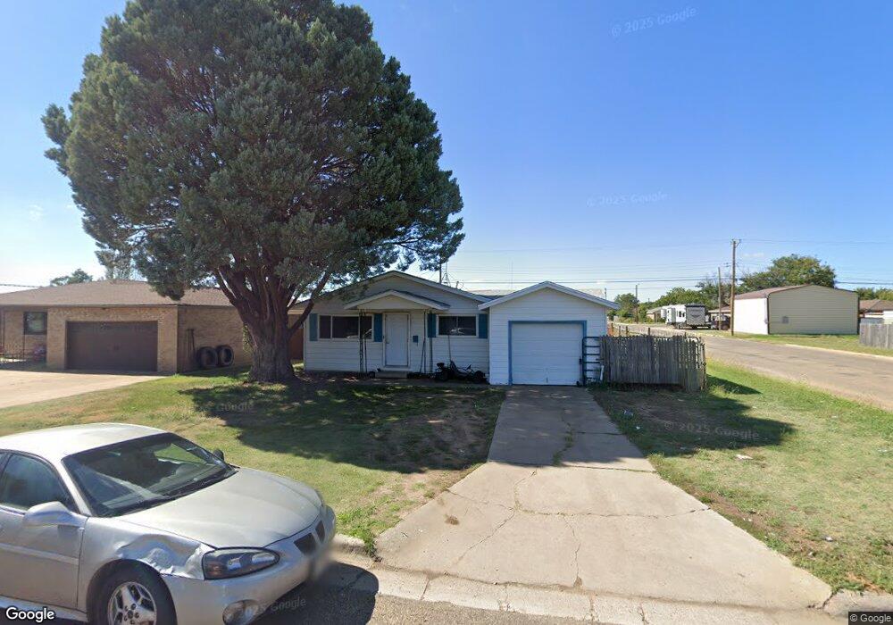 519 Cedar Ave, Dumas, TX 79029 - photo 1