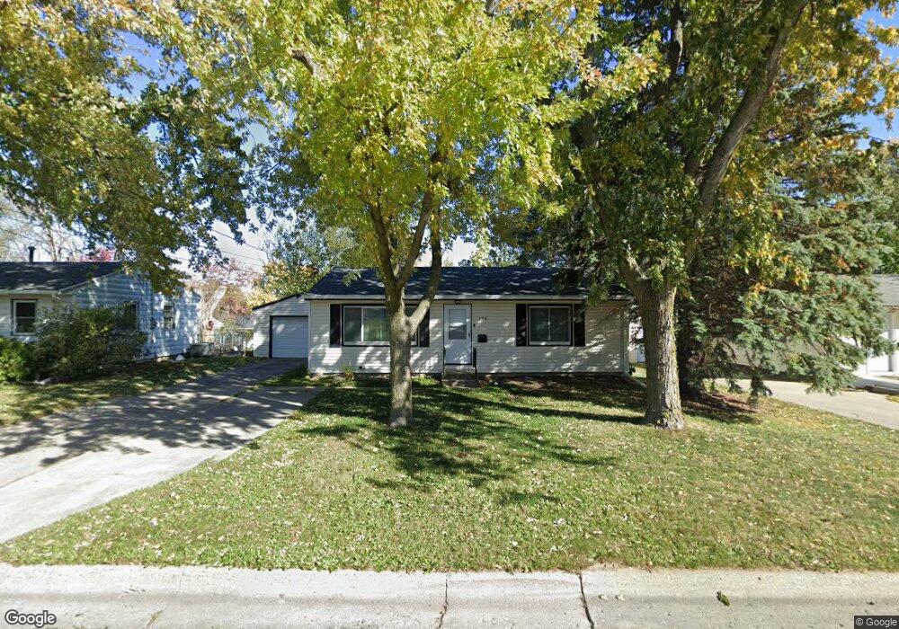 606 E 12th St N, Newton, IA 50208 - photo 1