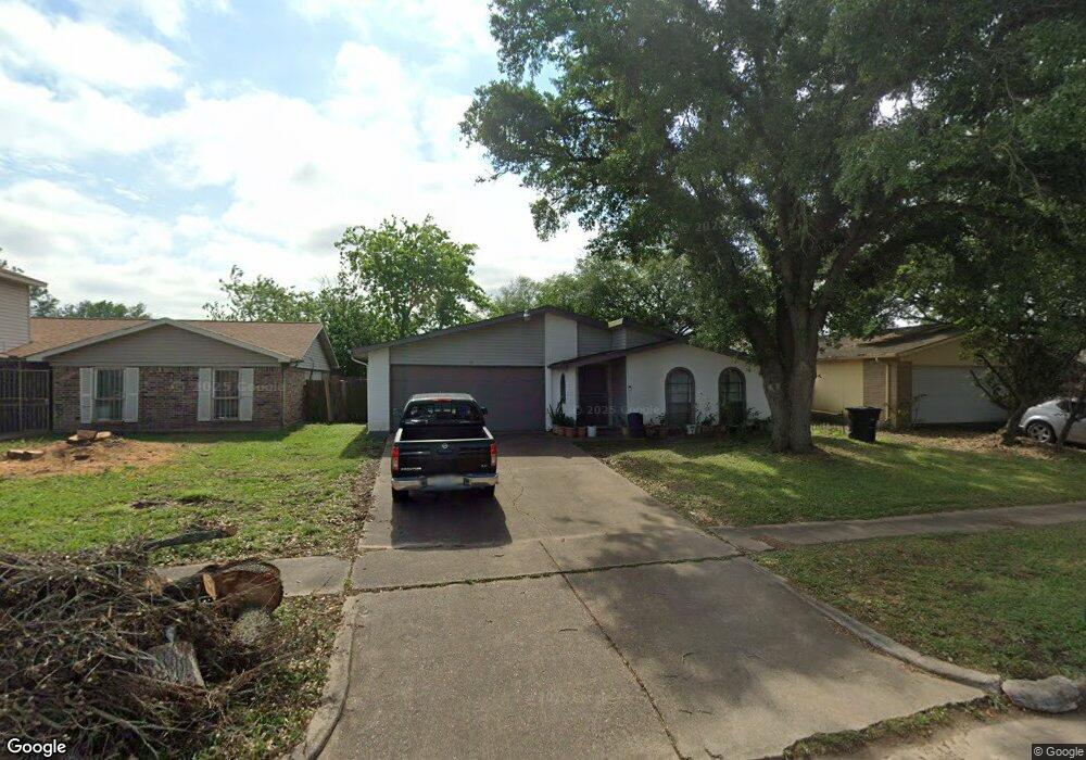15919 Lenclaire Dr, Houston, TX 77053 - photo 1