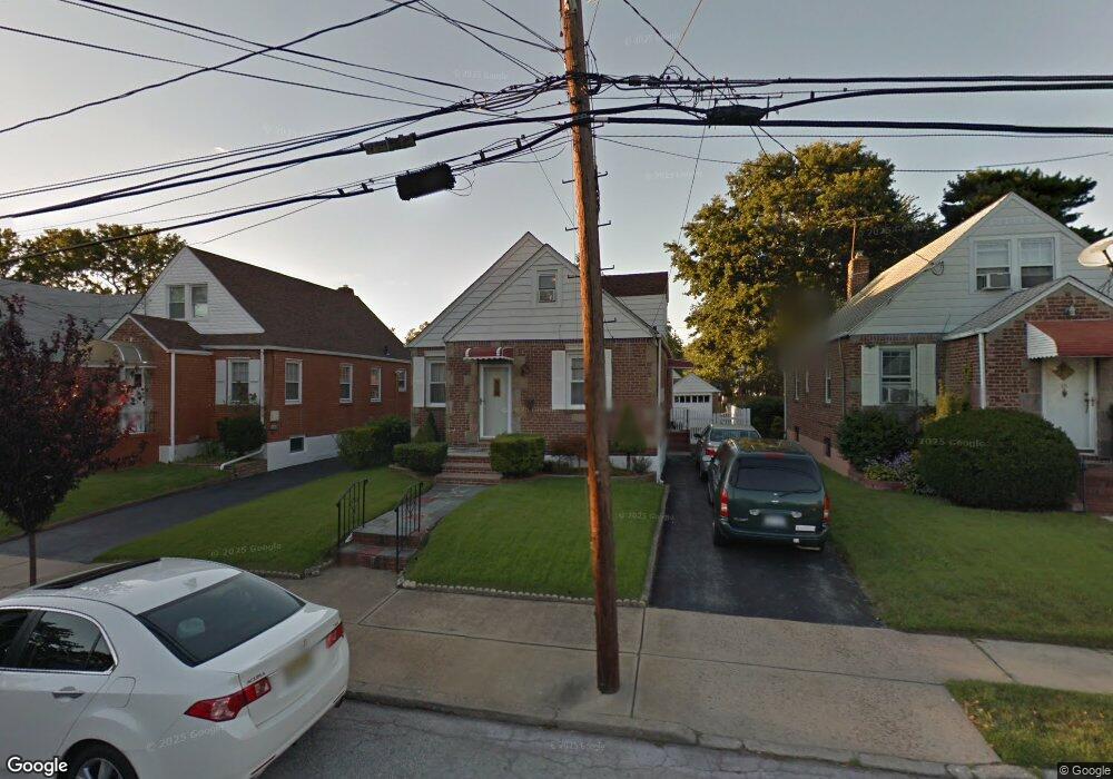 19 Jedwood Place, Valley Stream, NY 11581 - photo 1