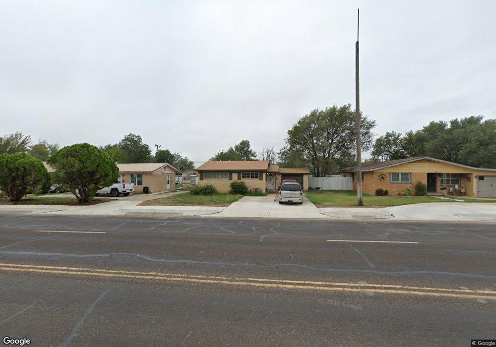 109 N Maddox Ave, Dumas, TX 79029 - photo 1